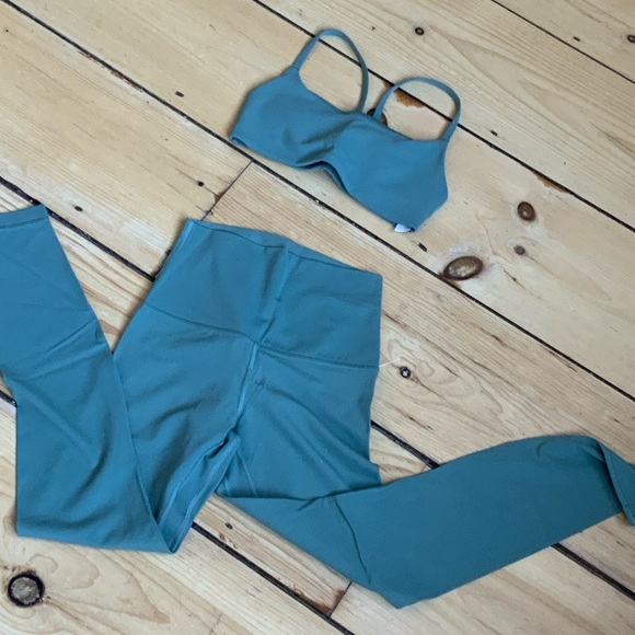 lululemon athletica Other - lululemon size 6 NWOT green set align strappy bra